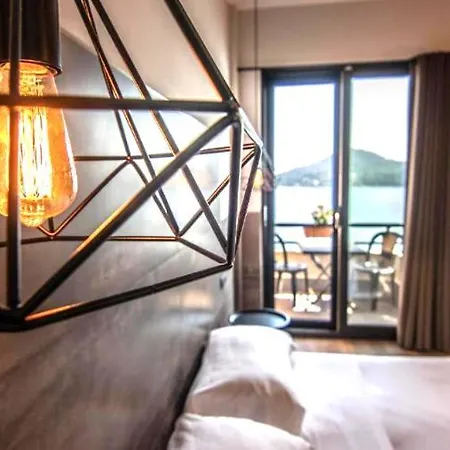 Bådhotel Sunset Cruise For 2 People And For 1 Night With Breakfast *
