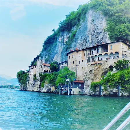 Sunset Cruise For 2 People And For 1 Night With Breakfast